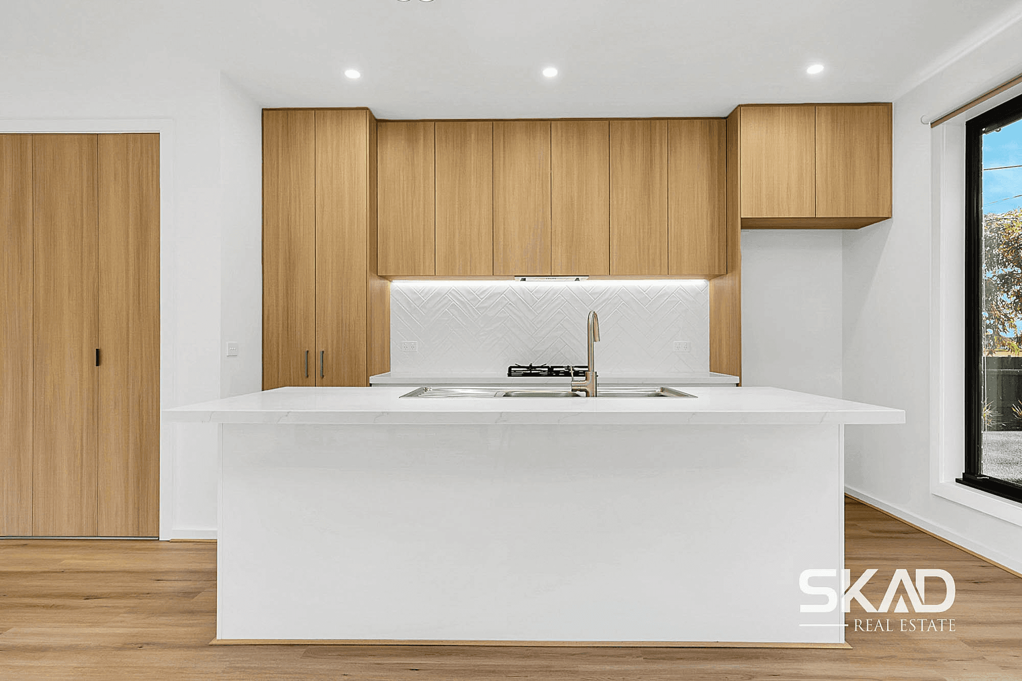1/6 Lambassa Grove, RESERVOIR, VIC 3073