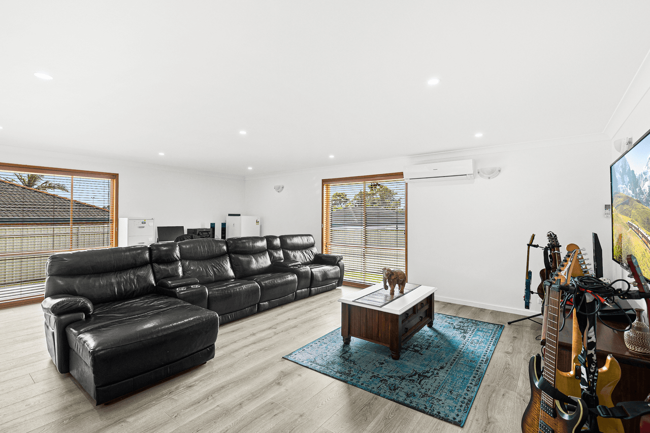 81 Burdekin Drive, ALBION PARK, NSW 2527