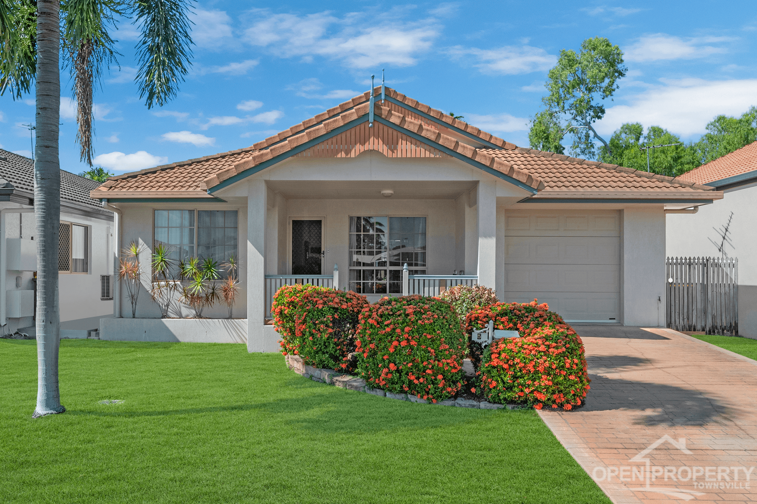 5 Carpenteria Cl, Kirwan, QLD 4817