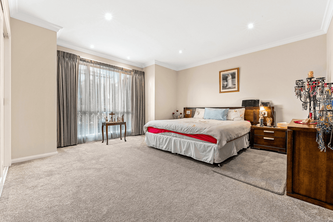 25 Sheldon Drive, Berwick, VIC 3806