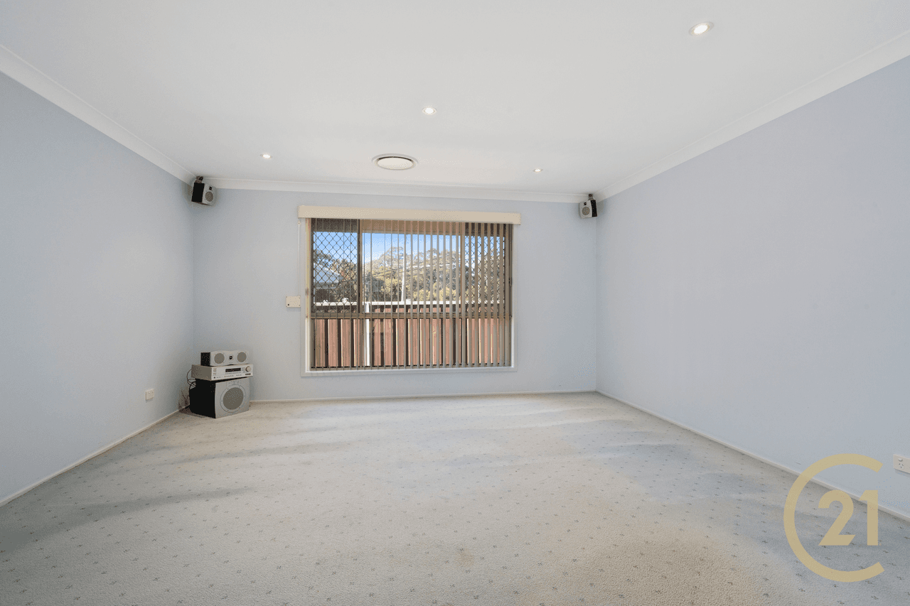 43 Tumbarumba Crescent, Heckenberg, NSW 2168