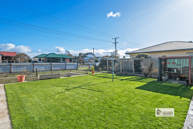 17 Jenner Street, WYNYARD, TAS 7325