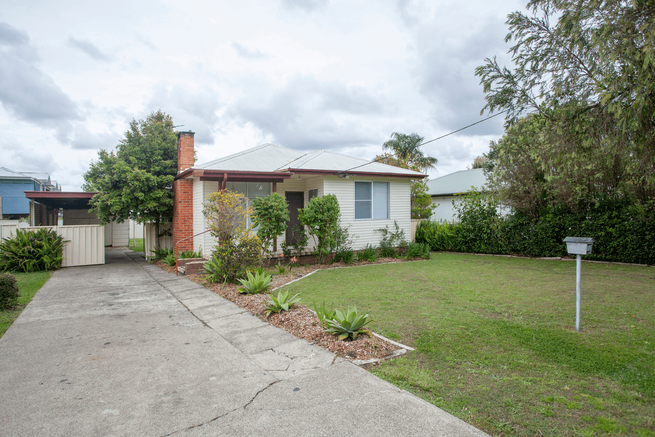 20 Wells Street, TAREE, NSW 2430