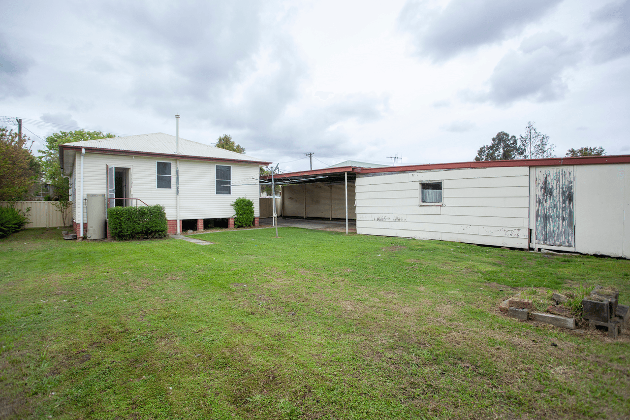 20 Wells Street, TAREE, NSW 2430