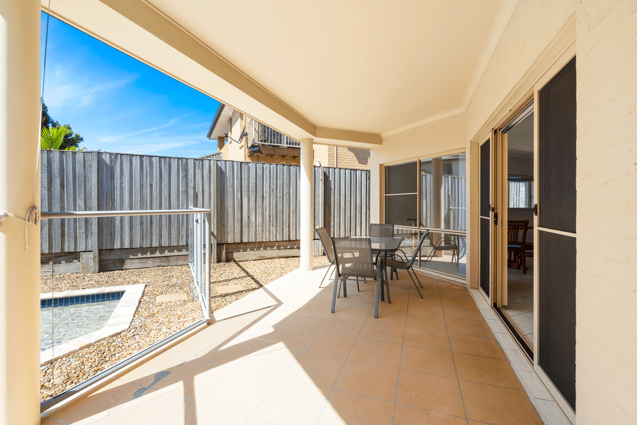 51 Bridgewater Drive, VARSITY LAKES, QLD 4227