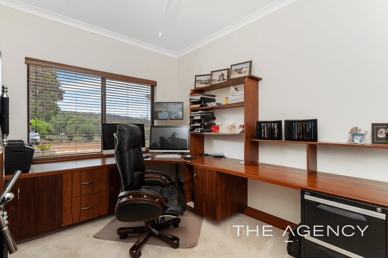 723 Berry Road, Gidgegannup, WA 6083