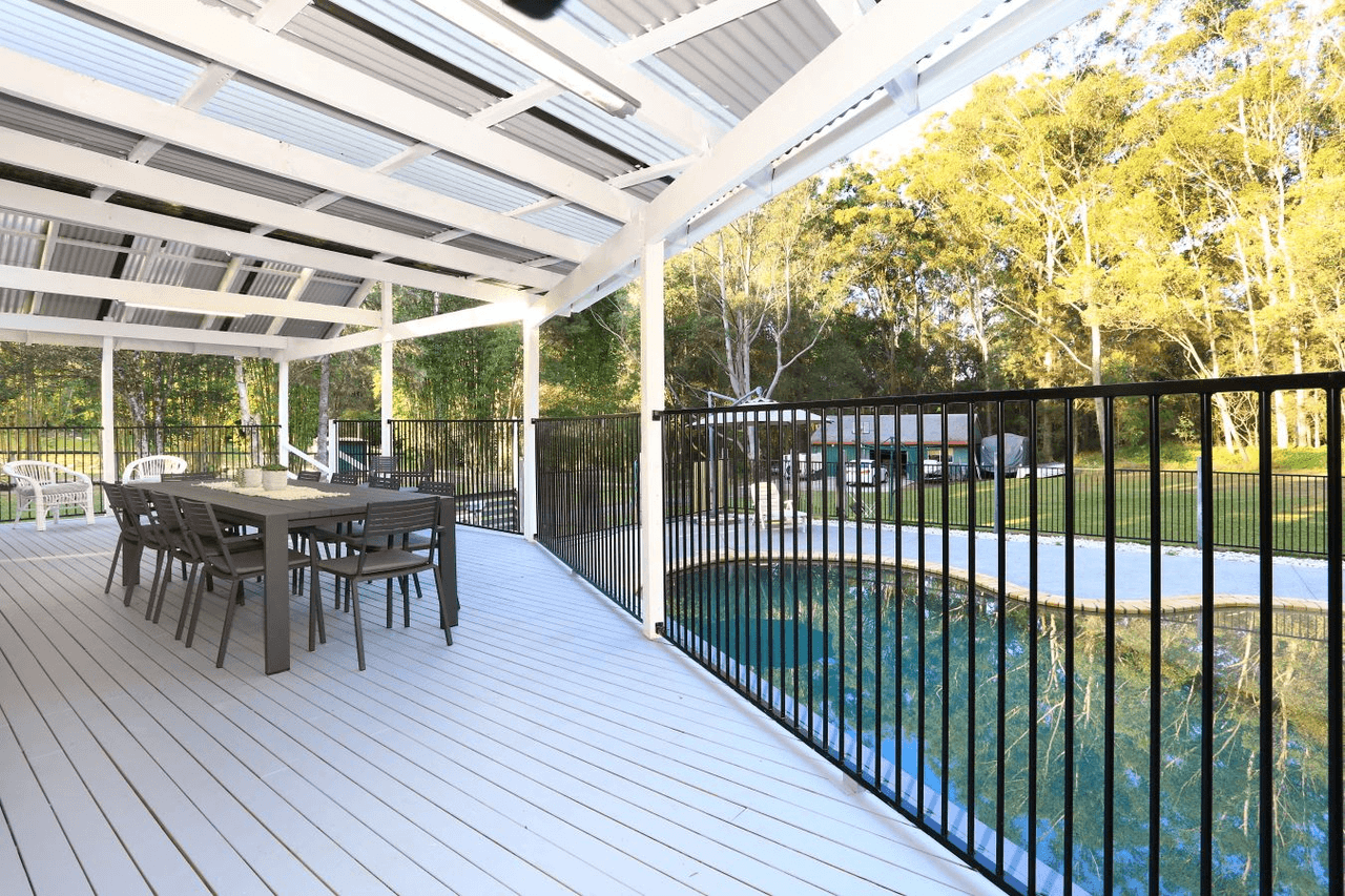 11 Woodland Drive, Reedy Creek, QLD 4227