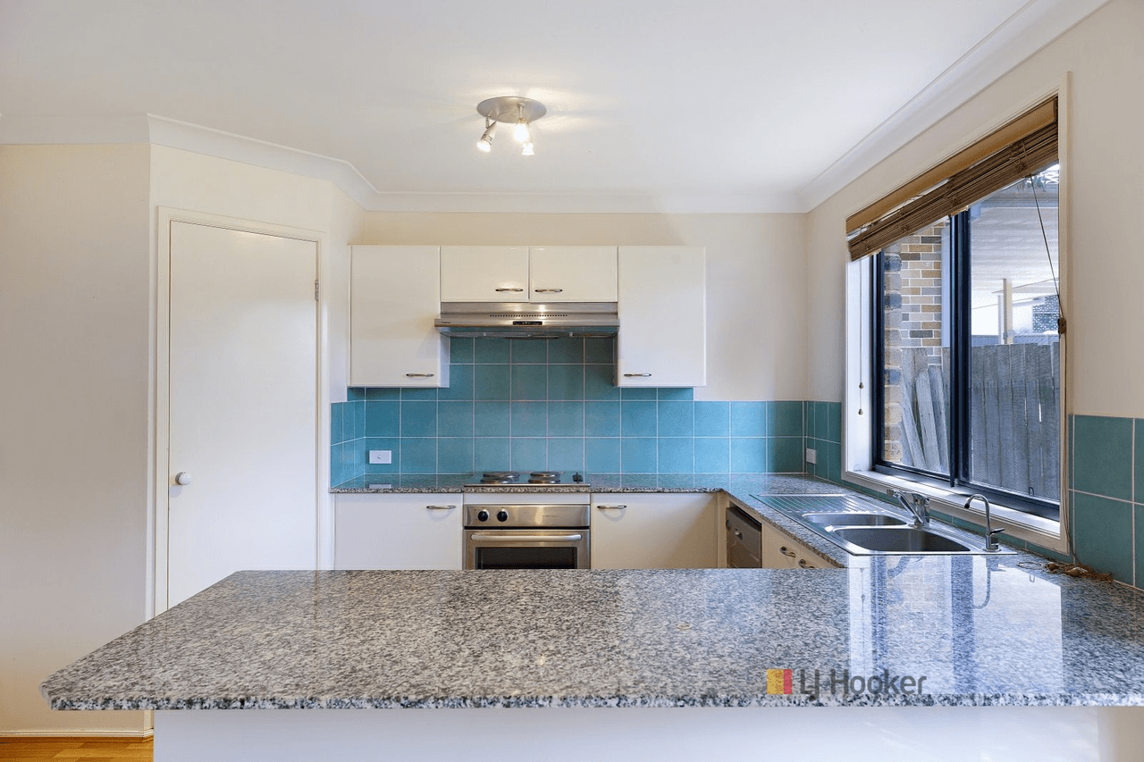 16a Barclay Avenue, MANNERING PARK, NSW 2259