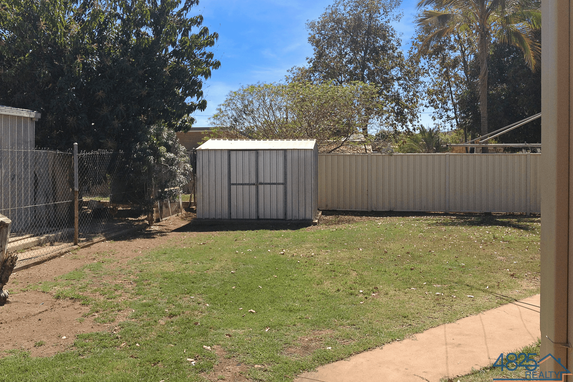 10 Noakes Avenue, Mount Isa, QLD 4825