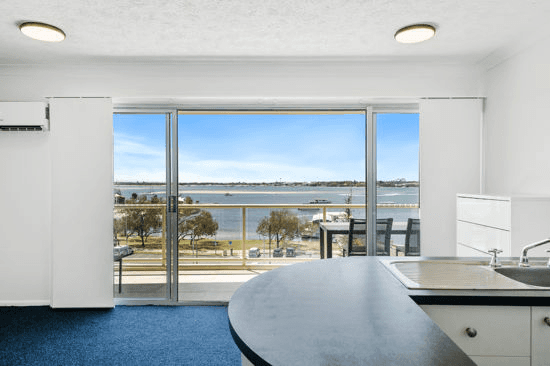 Unit 68 106-108 Marine Parade, SOUTHPORT, QLD 4215