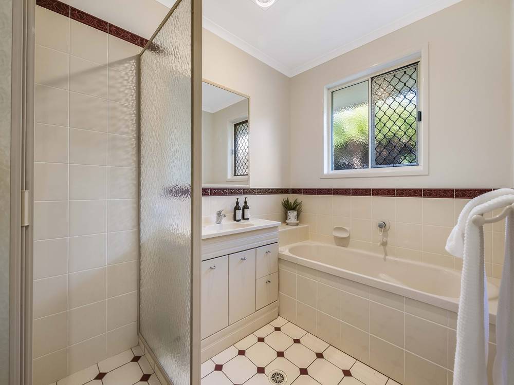 2 Investigator Place, PELICAN WATERS, QLD 4551