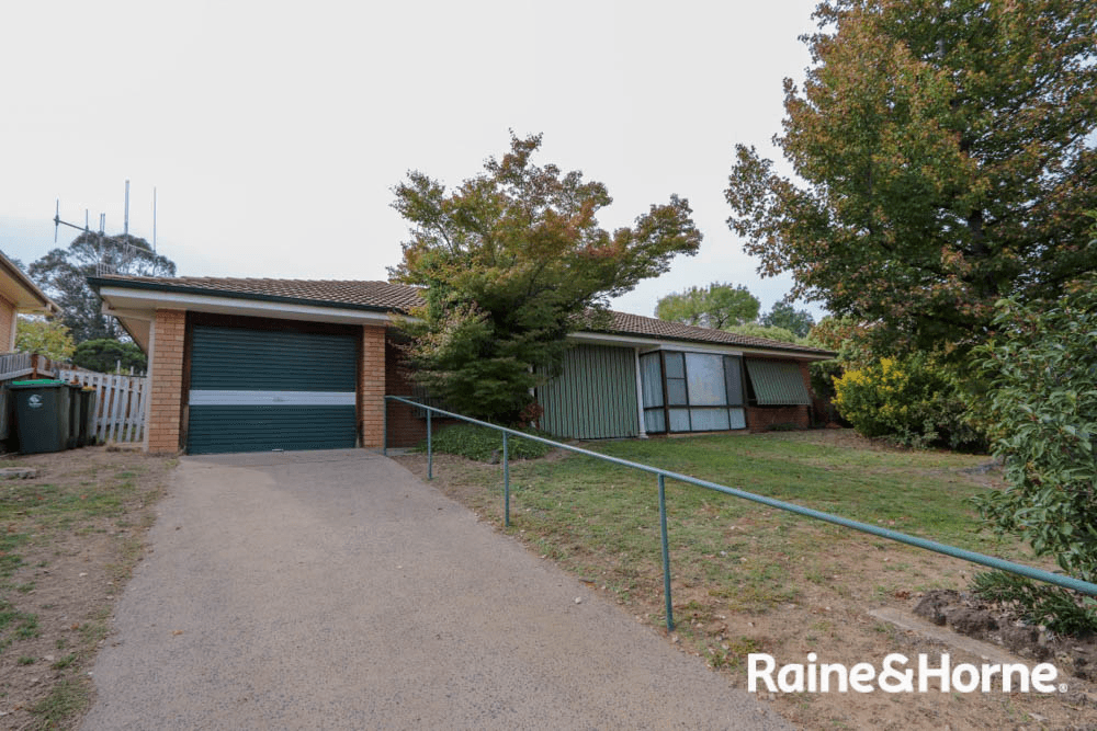 15 Alcheringa Road, KELSO, NSW 2795