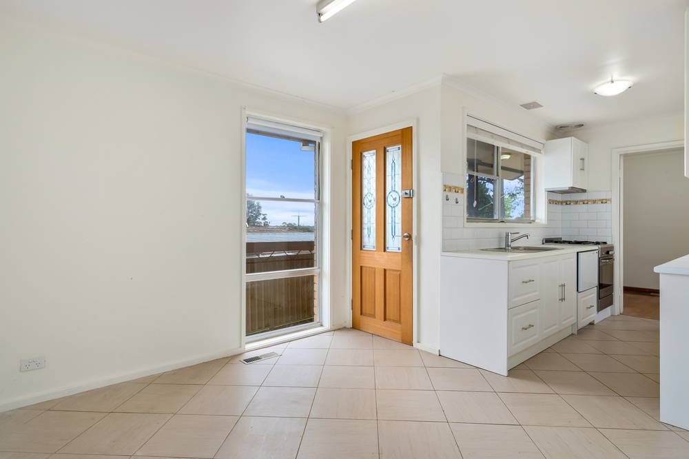 3 KITCHENER CRESCENT, SEYMOUR, VIC 3660