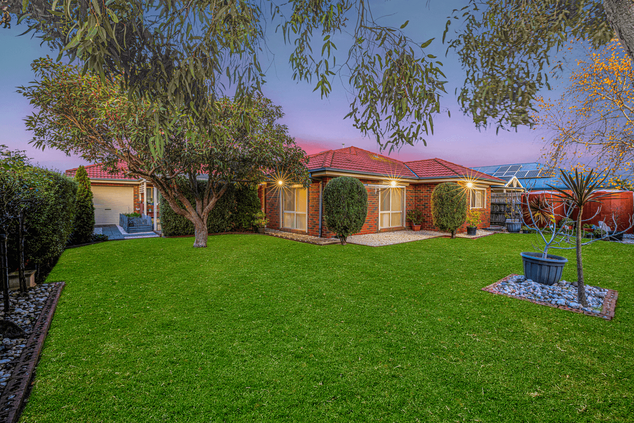 6 Honeyeater Way, PAKENHAM, VIC 3810