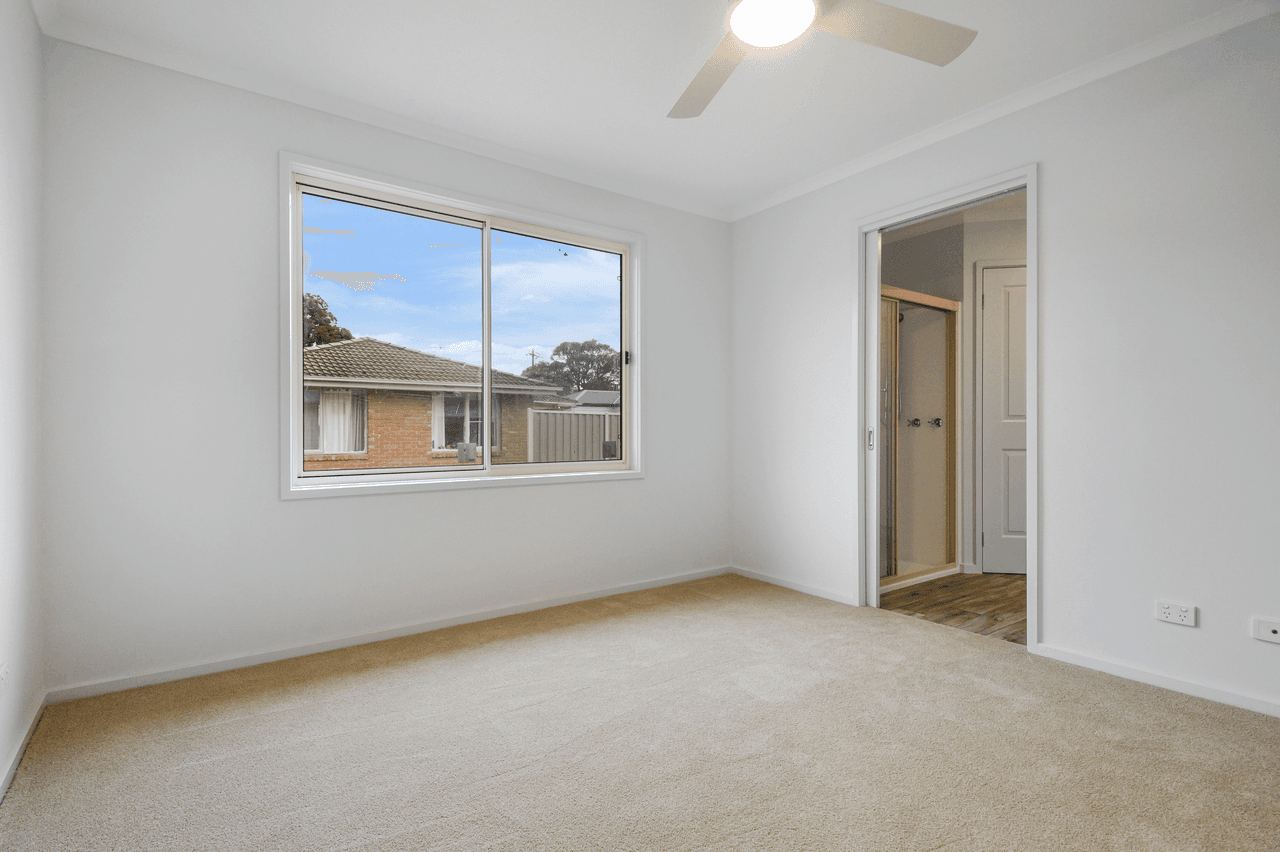 2/14 Graham Ave, KILSYTH, VIC 3137