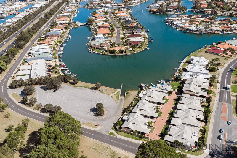 2/1 Waterside Drive, DUDLEY PARK, WA 6210