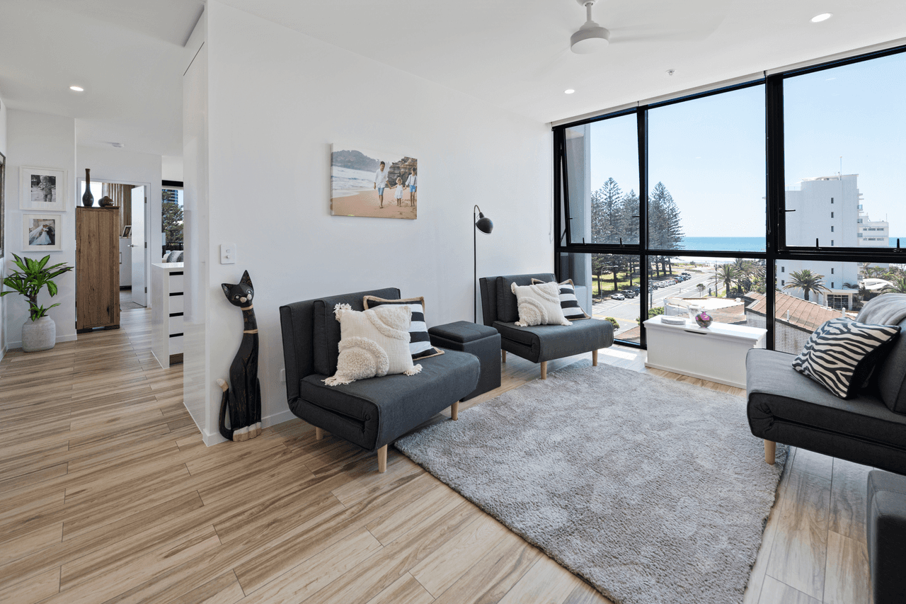 16/18 Chelsea Avenue, BROADBEACH, QLD 4218