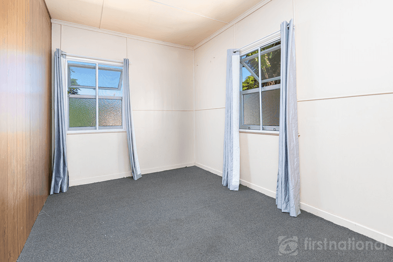 16 DYER STREET, LANDSBOROUGH, QLD 4550