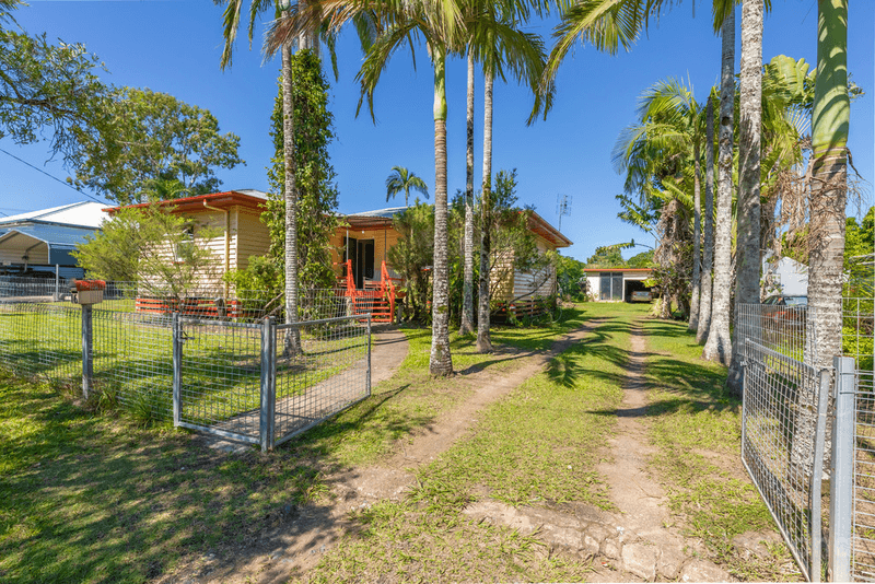 16 DYER STREET, LANDSBOROUGH, QLD 4550