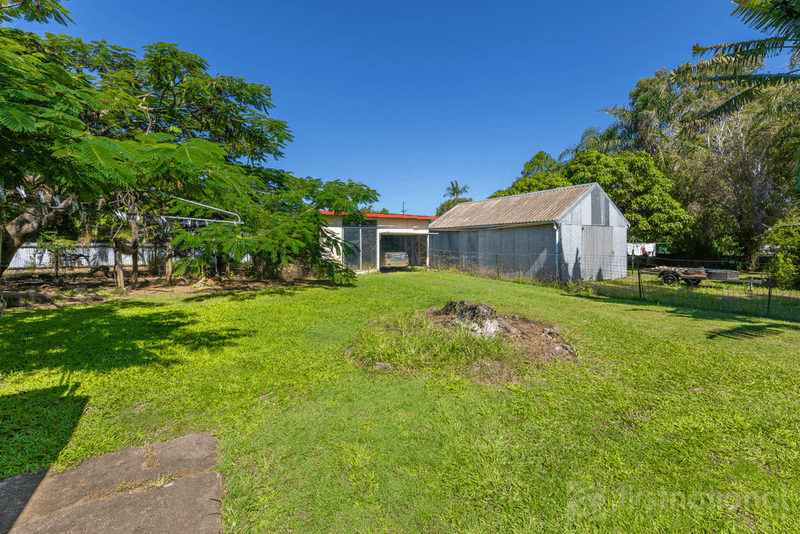 16 DYER STREET, LANDSBOROUGH, QLD 4550