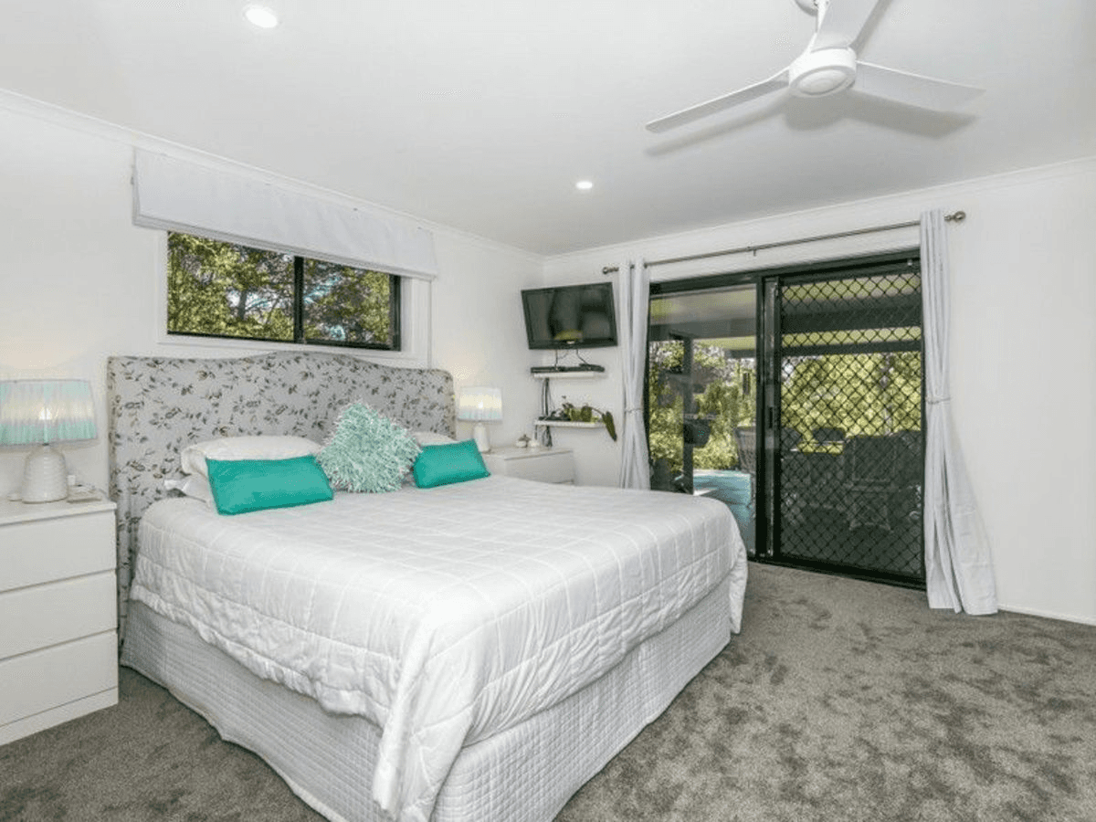 30 Lyminge Court, BONOGIN, QLD 4213