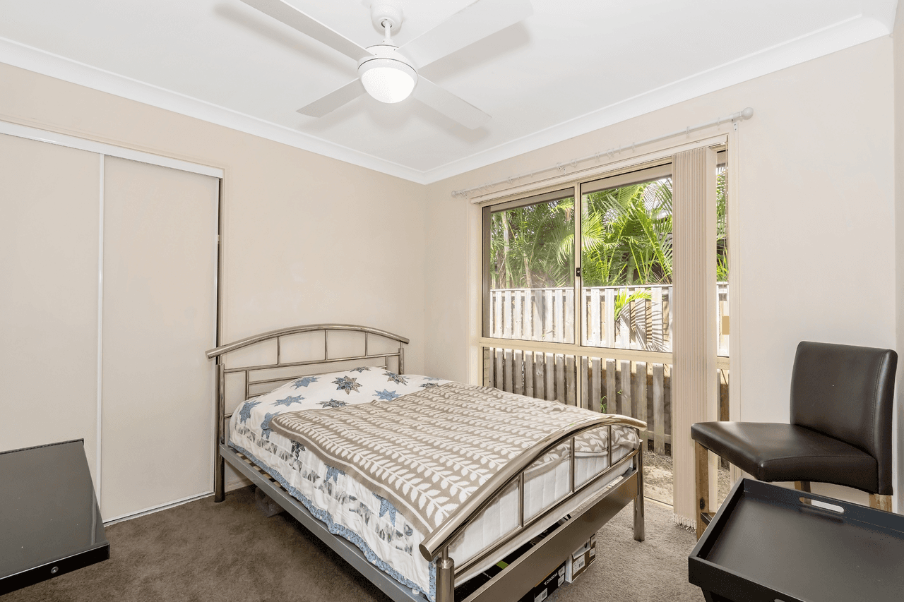 24 Oceanis Drive, OXENFORD, QLD 4210