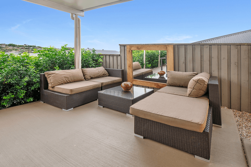 87 Arrowsmith Crescent, ORMEAU HILLS, QLD 4208