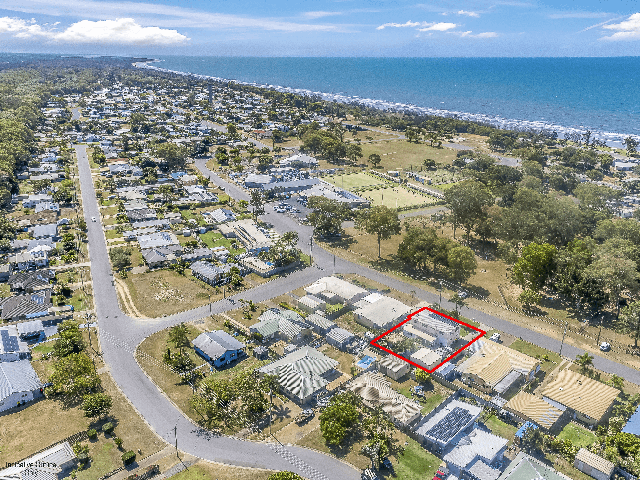 19 Club Avenue, Moore Park Beach, QLD 4670