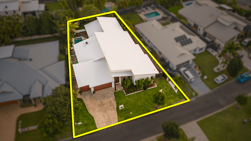 5 Crusade Court, COOMERA WATERS, QLD 4209