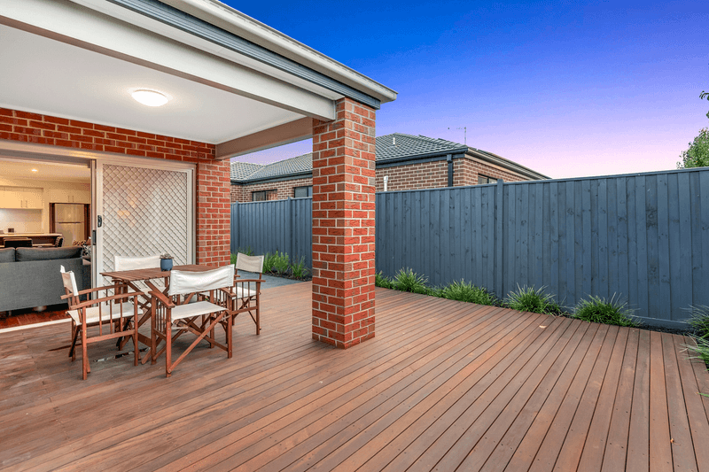 8 Fennel Street, MICKLEHAM, VIC 3064