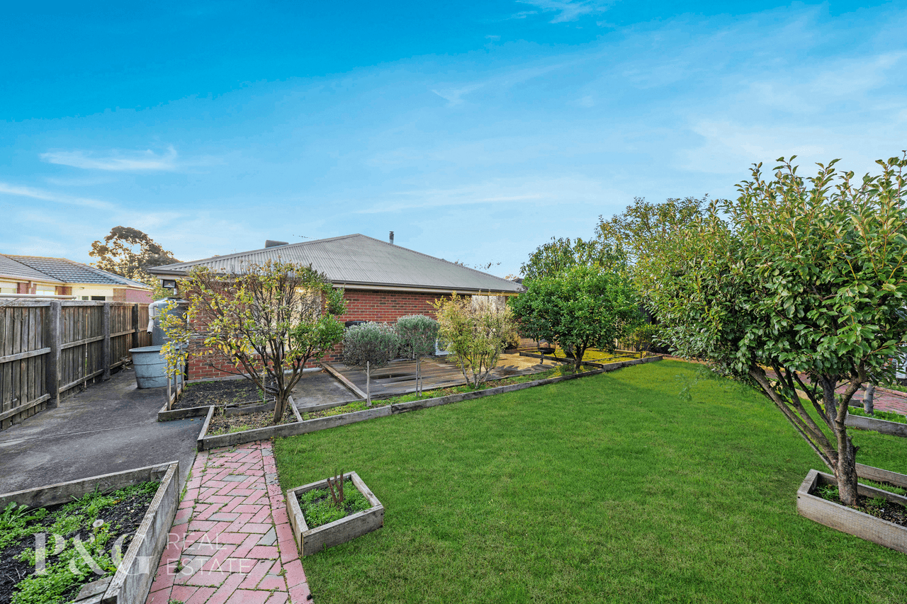 36 Kingston Avenue, NARRE WARREN SOUTH, VIC 3805