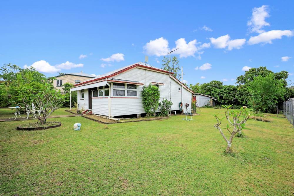 12 Mulgrave Street, GIN GIN, QLD 4671