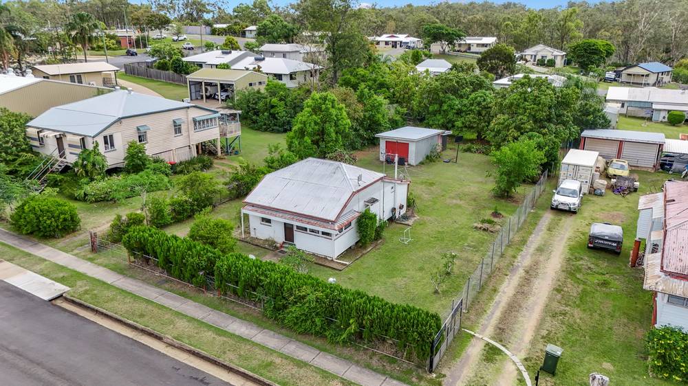 12 Mulgrave Street, GIN GIN, QLD 4671