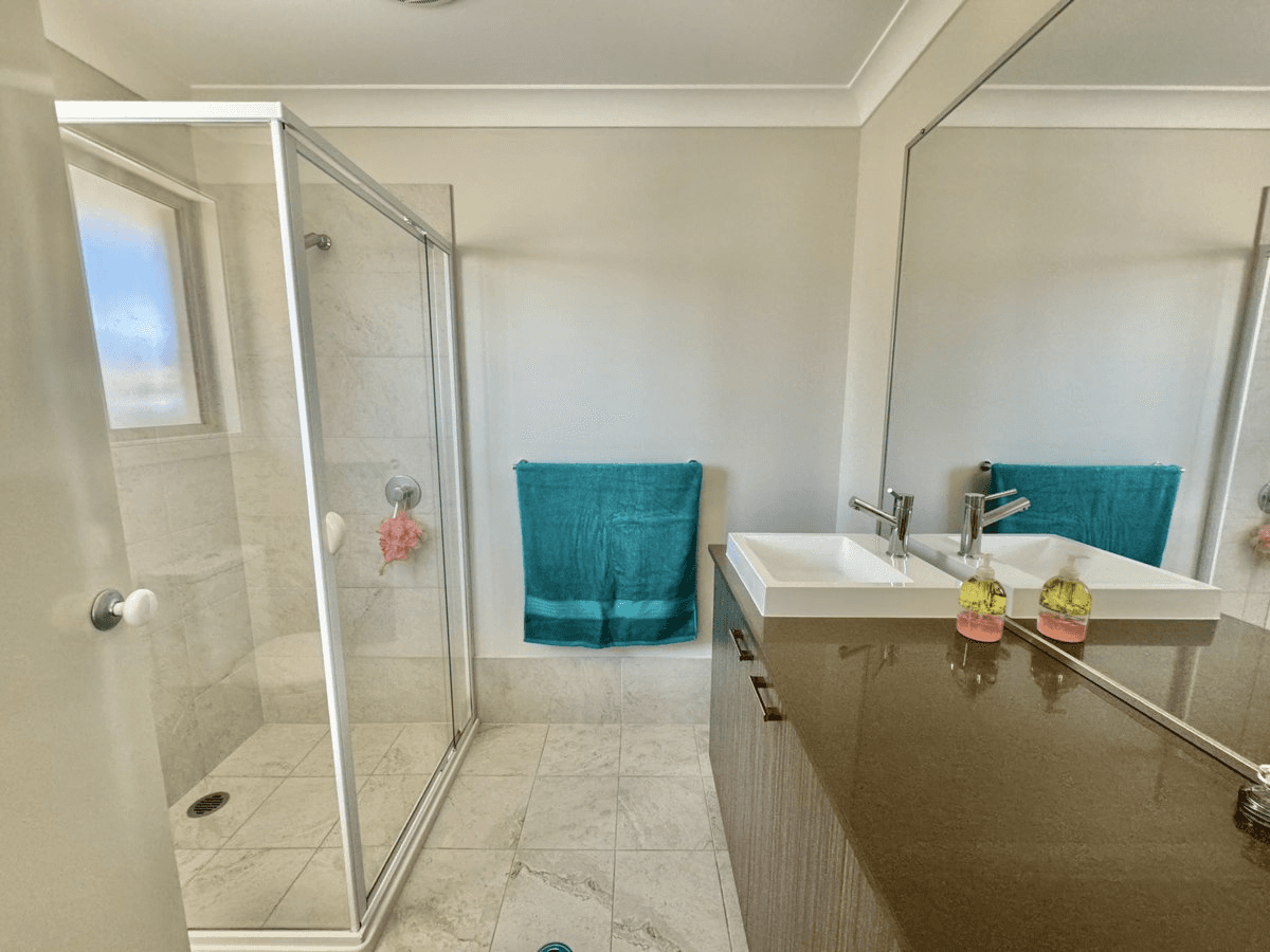 4 Threadfin Court, OLD BAR, NSW 2430