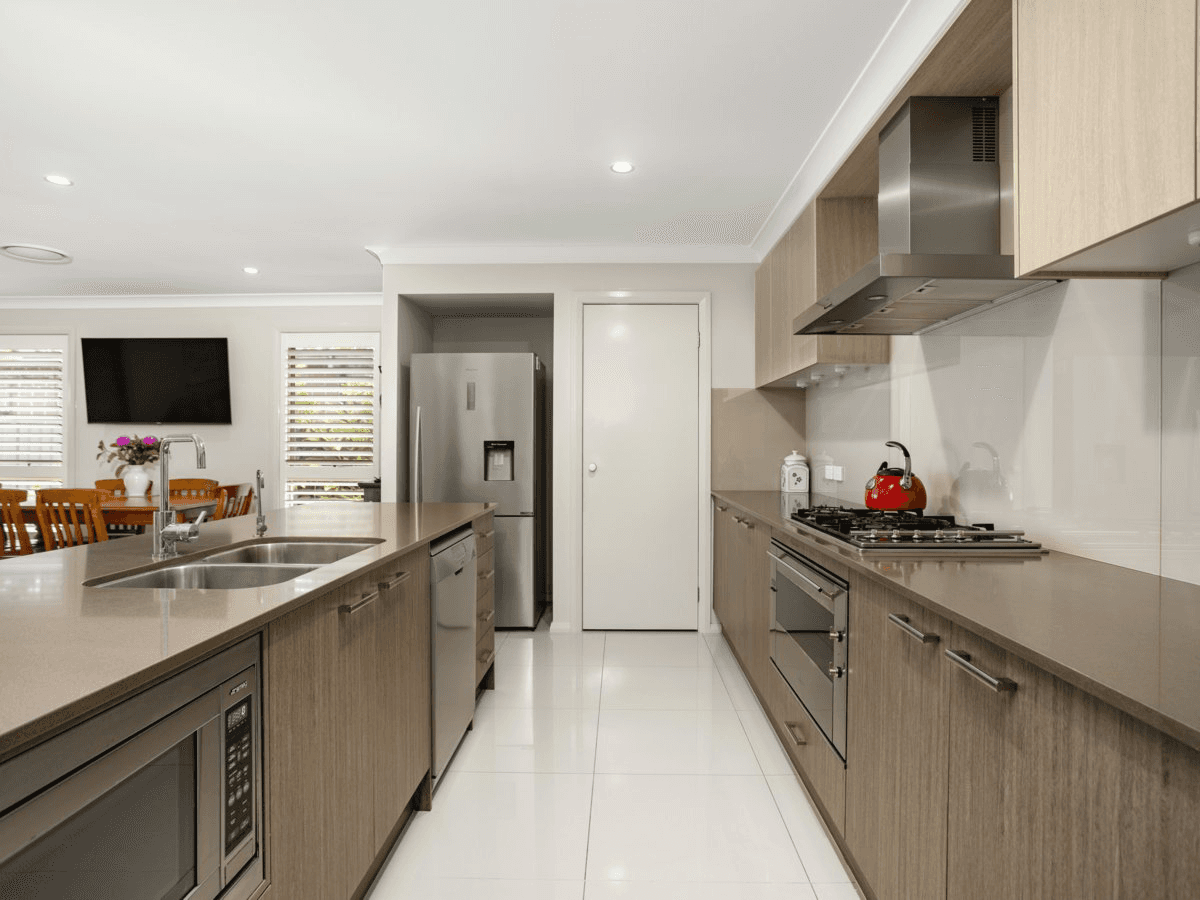 4 Threadfin Court, OLD BAR, NSW 2430