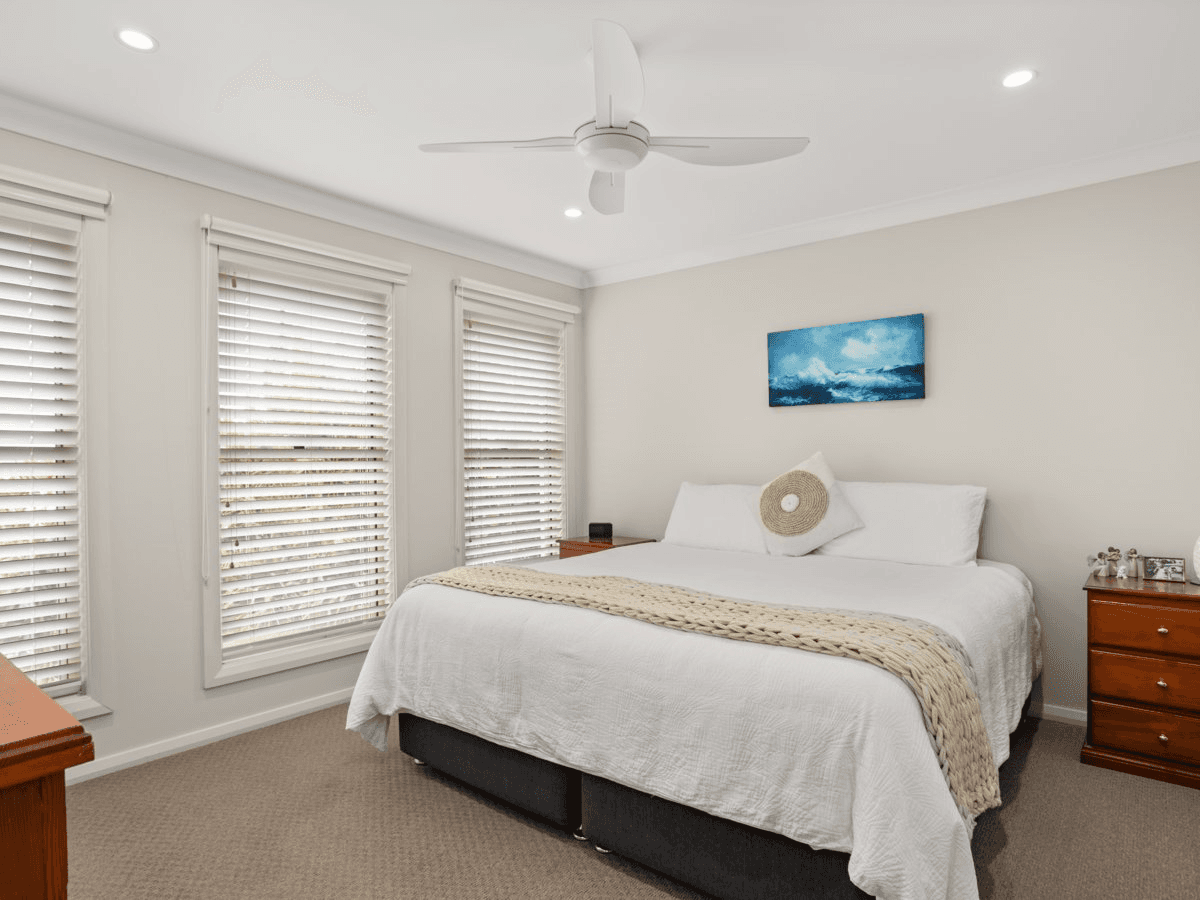 4 Threadfin Court, OLD BAR, NSW 2430