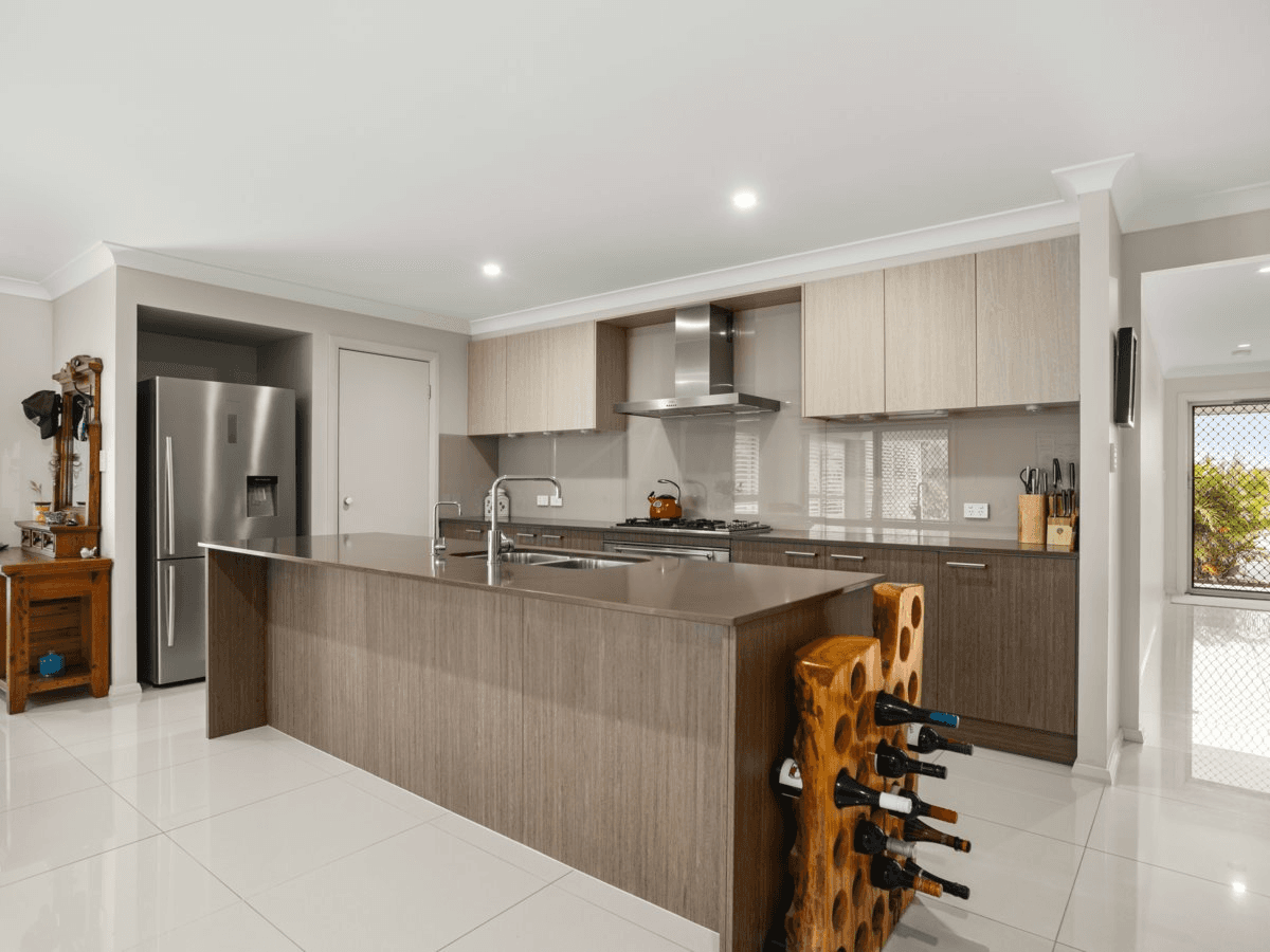 4 Threadfin Court, OLD BAR, NSW 2430