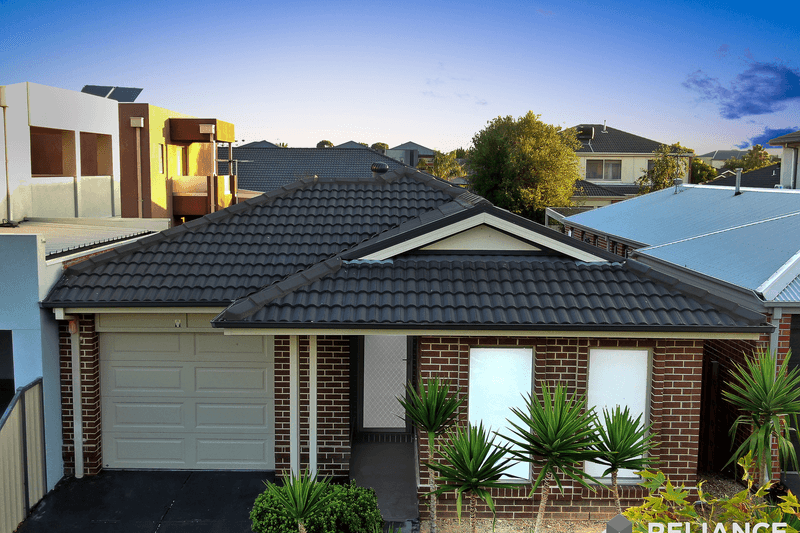 1/77 Hemsley Promenade, Point Cook, VIC 3030