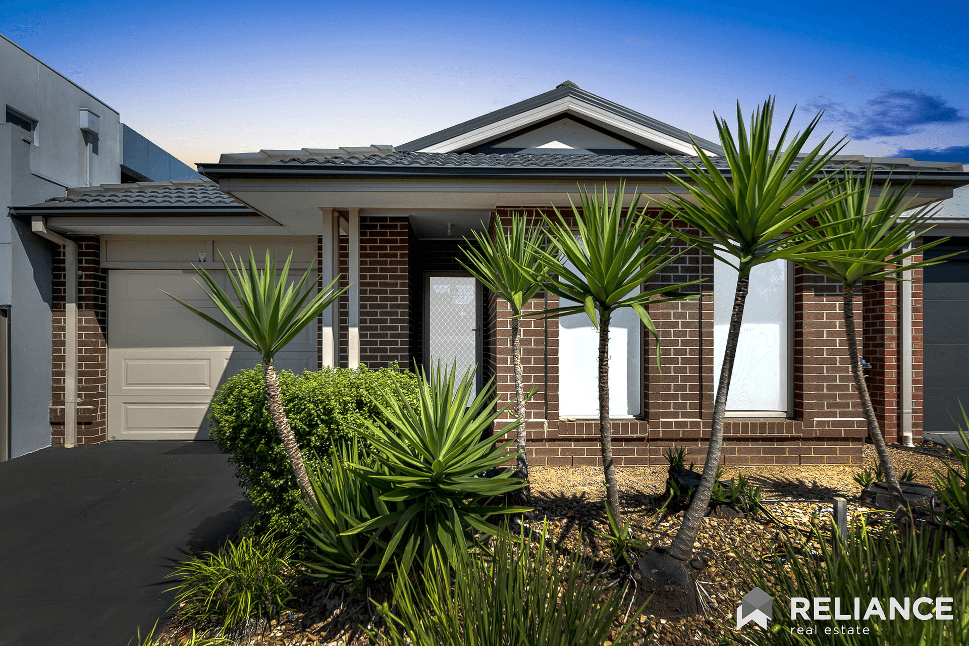 1/77 Hemsley Promenade, Point Cook, VIC 3030