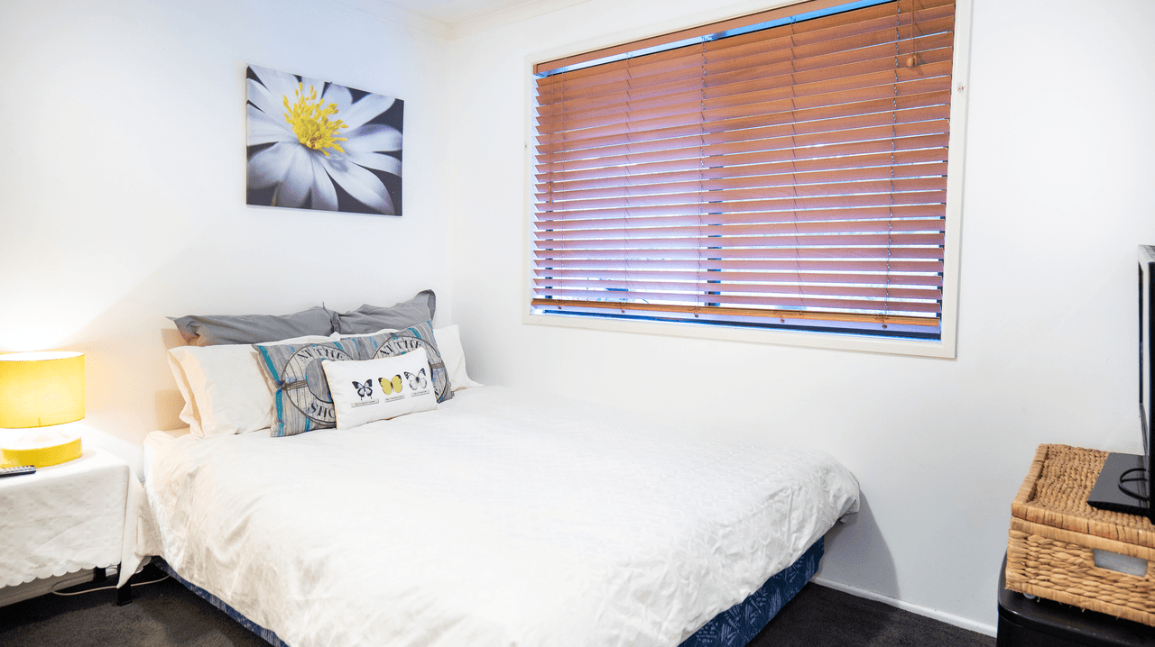 6 Willcox Ct, Highland Park, QLD 4211