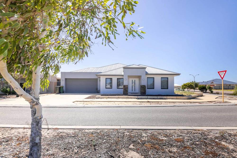 37 Adriana Parade, Jurien Bay, WA 6516
