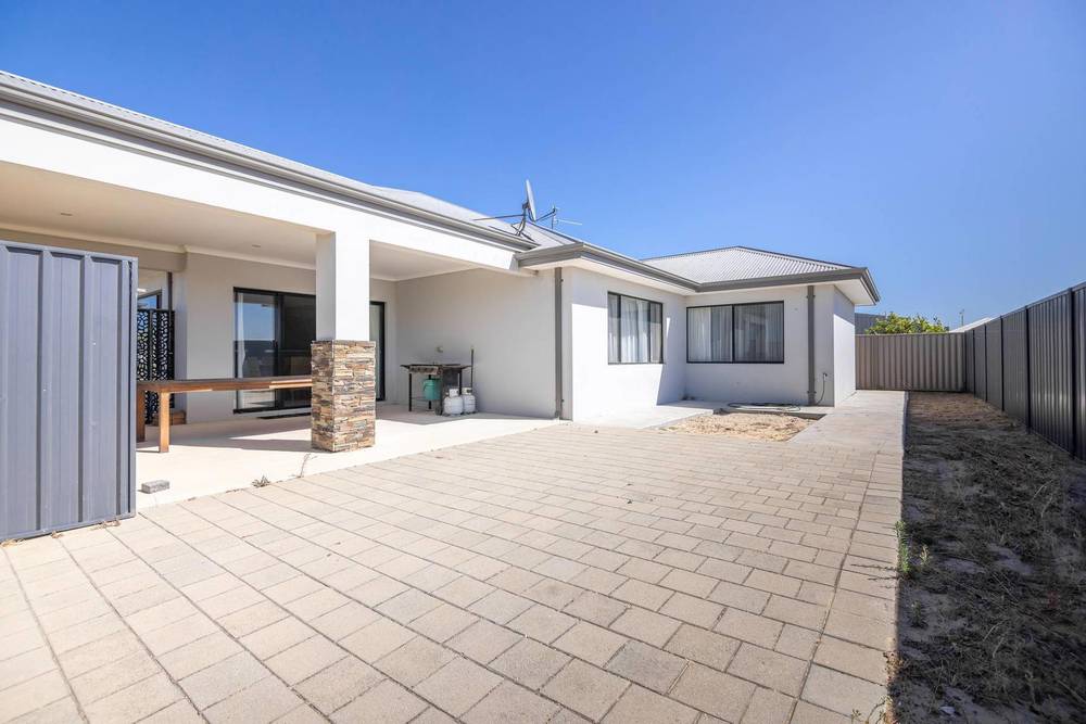 37 Adriana Parade, Jurien Bay, WA 6516