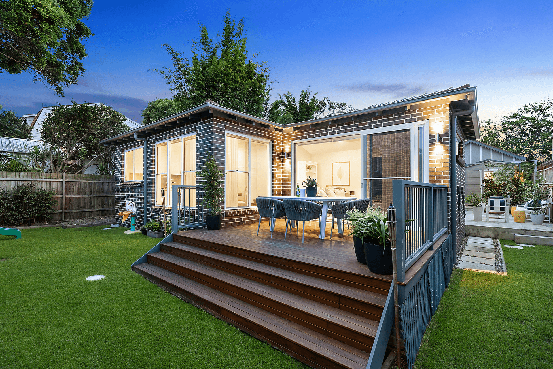 135 Eastern Valley Way, Castlecrag, NSW 2068