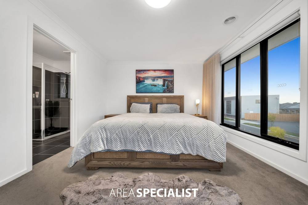 177 Brookwater Parade, Lyndhurst, VIC 3975
