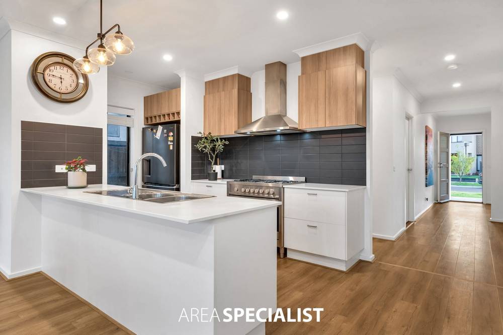 177 Brookwater Parade, Lyndhurst, VIC 3975