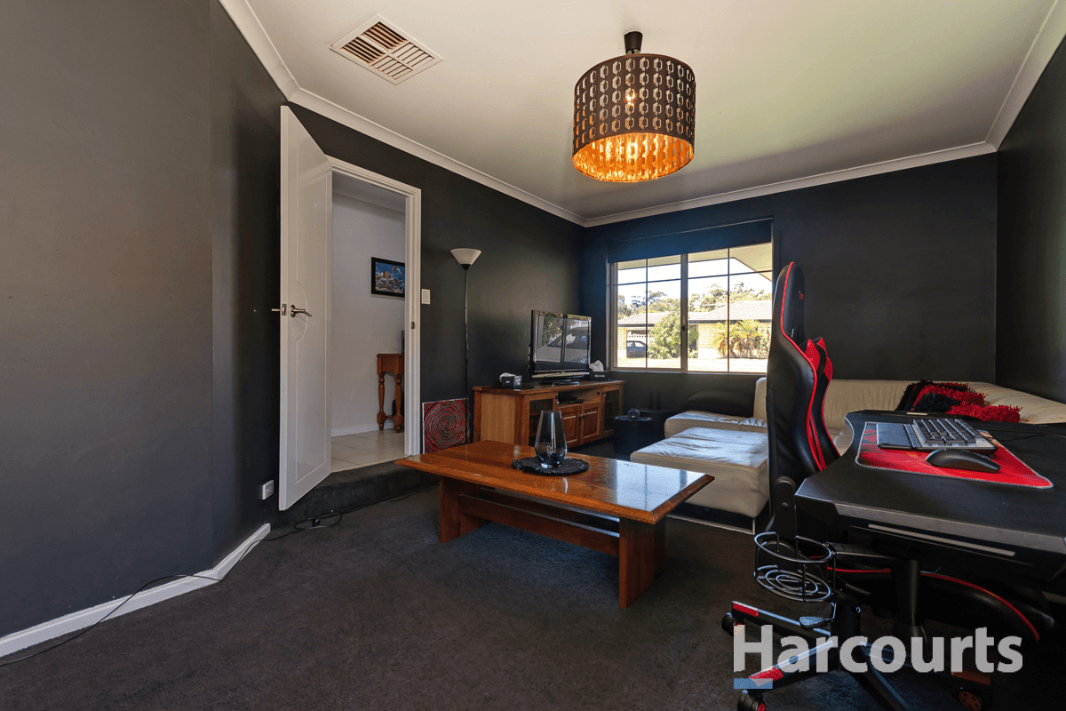 15 Coppice Court, BANKSIA GROVE, WA 6031