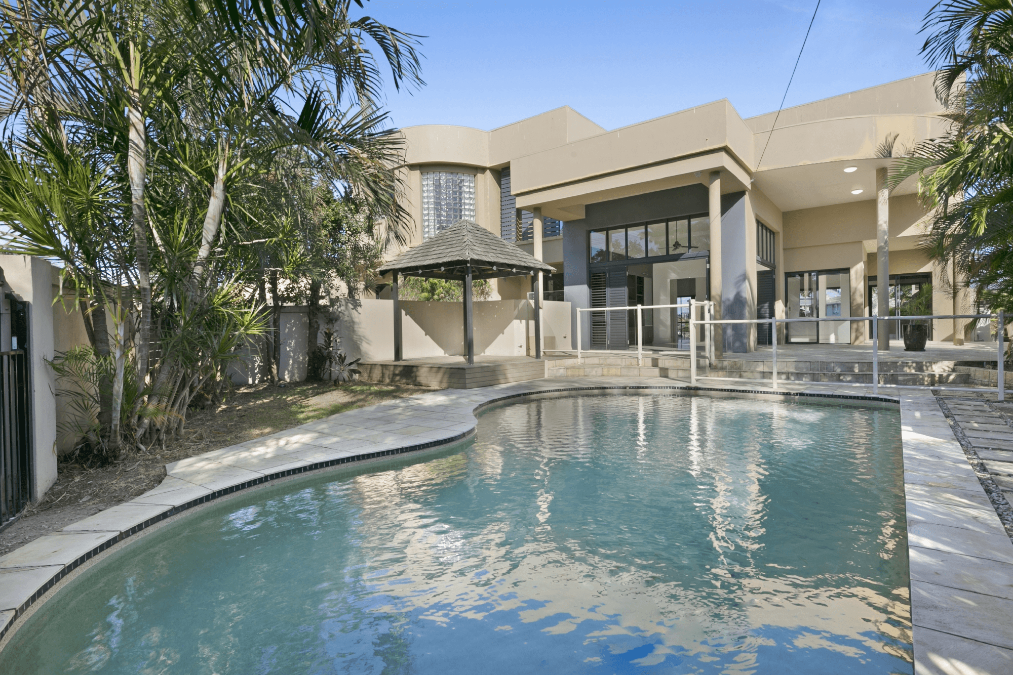 345 Monaco Street, BROADBEACH WATERS, QLD 4218