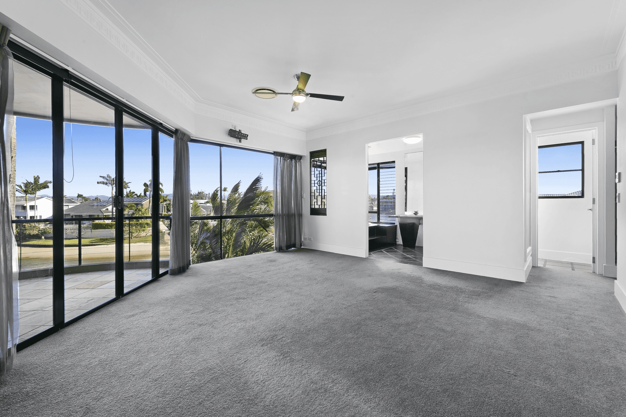 345 Monaco Street, BROADBEACH WATERS, QLD 4218