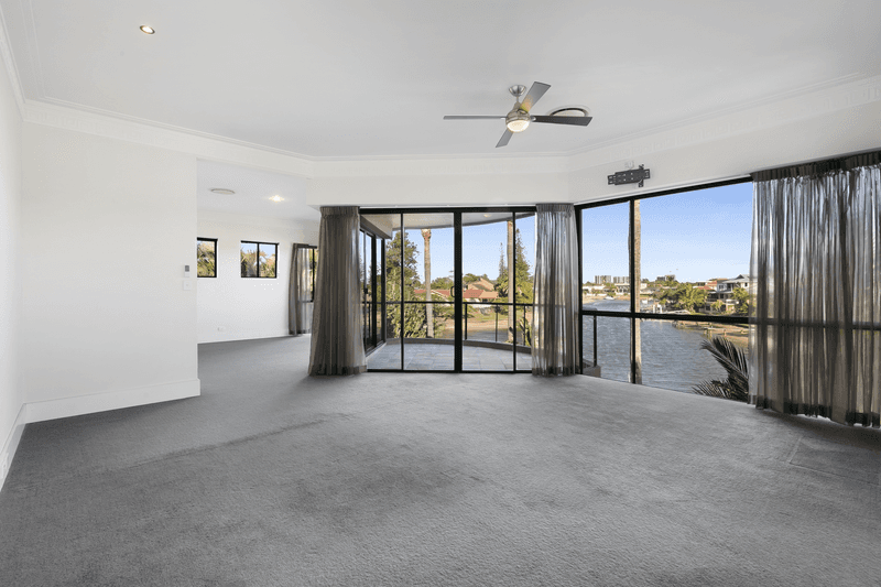 345 Monaco Street, BROADBEACH WATERS, QLD 4218