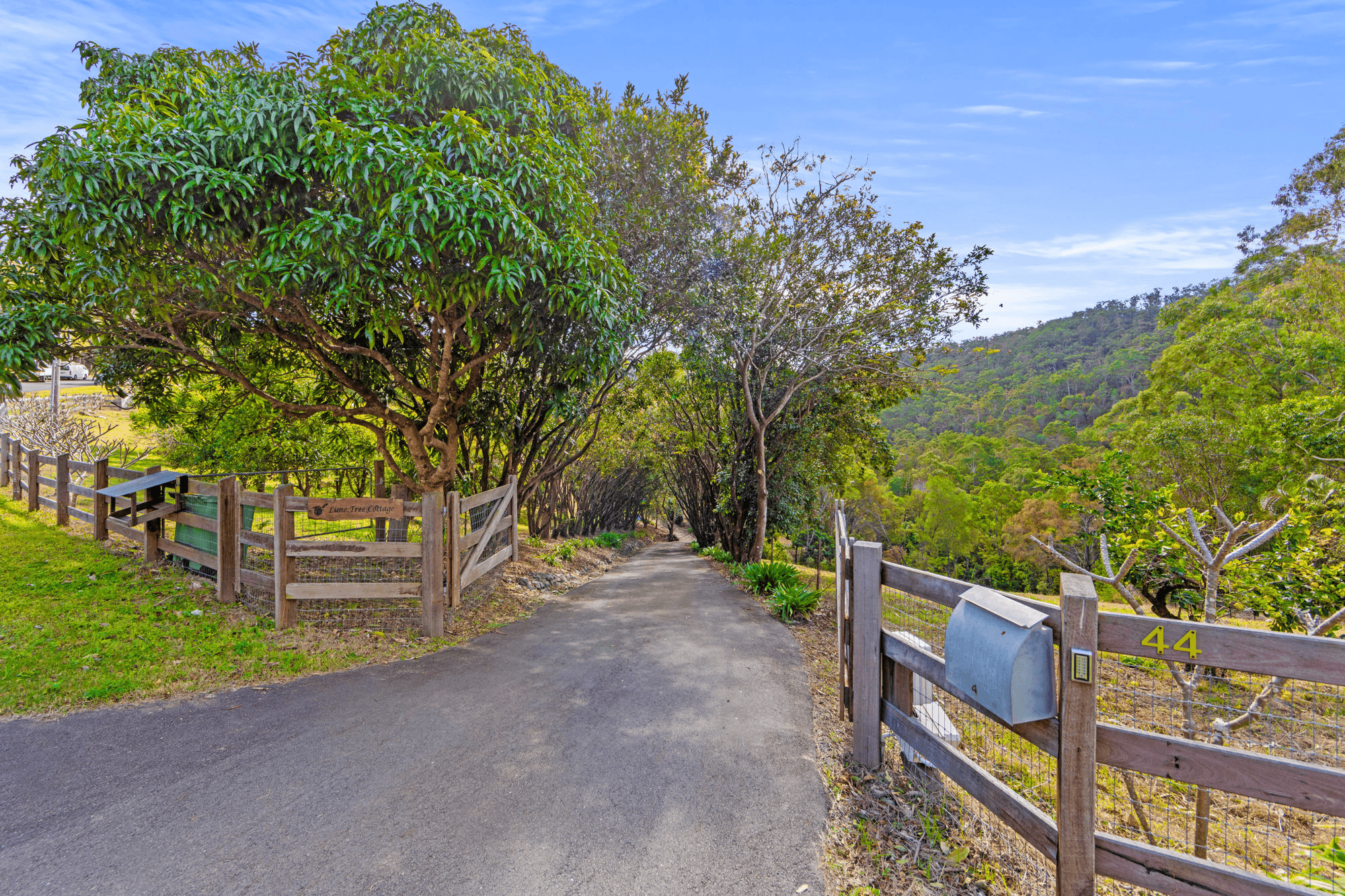 44 Elevation Drive, WONGAWALLAN, QLD 4210